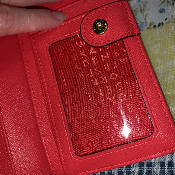 Kate Spade wallet - Picture 5 of 6